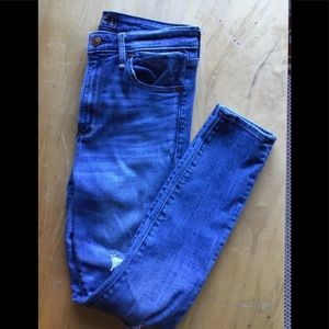 Abercrombie & Fitch size 27/ 4L distressed jeans